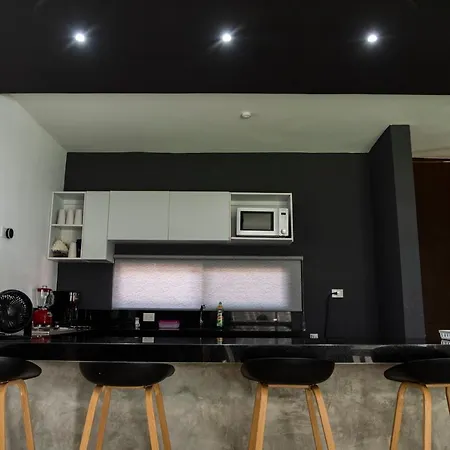Townhouse Totalmente Equipado A 13 Minutos Del Centro Y Cerca De Supercados, Centros De Convenciones Y Plazas Comerciales